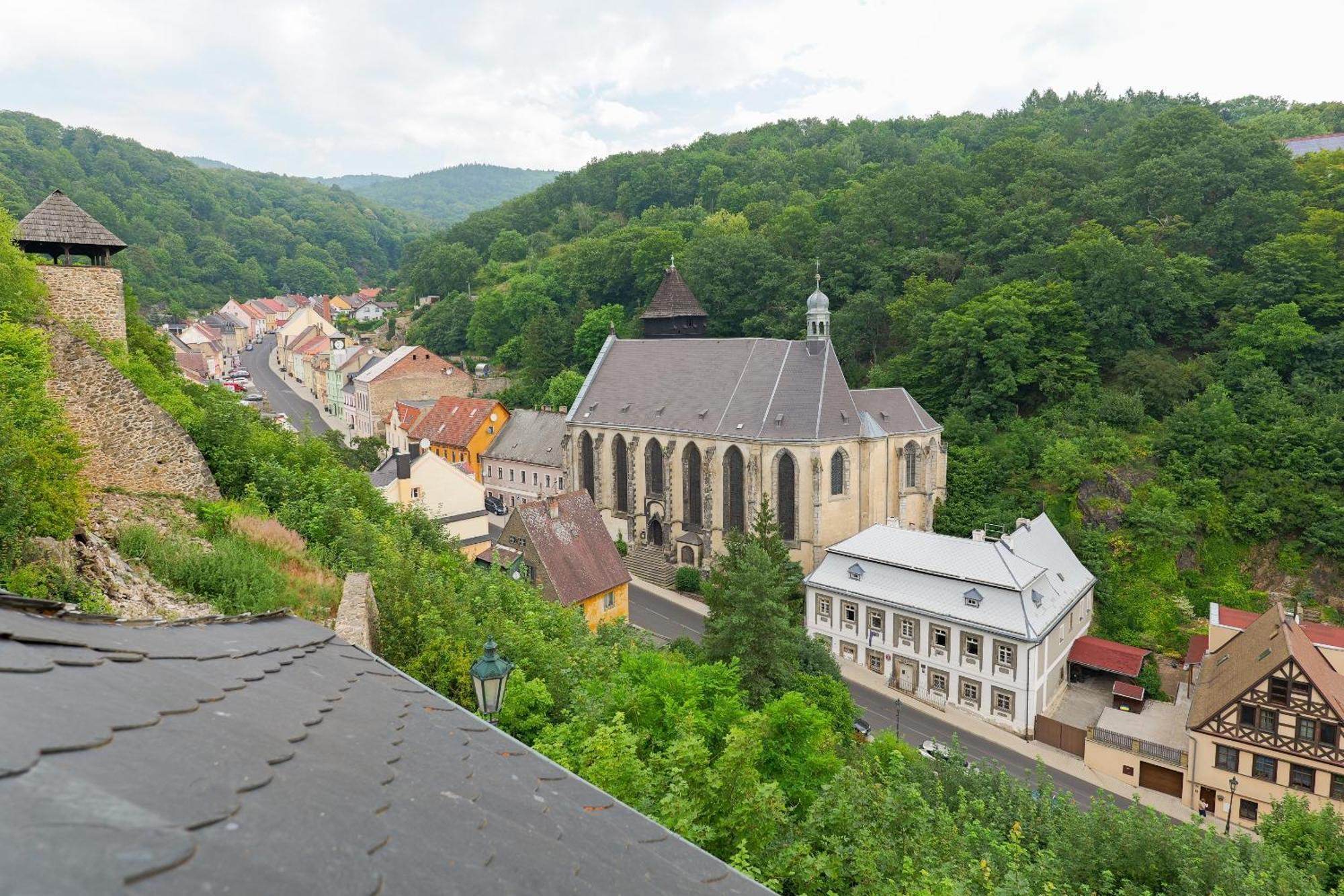 Апартаменты Hrad Крупка Экстерьер фото